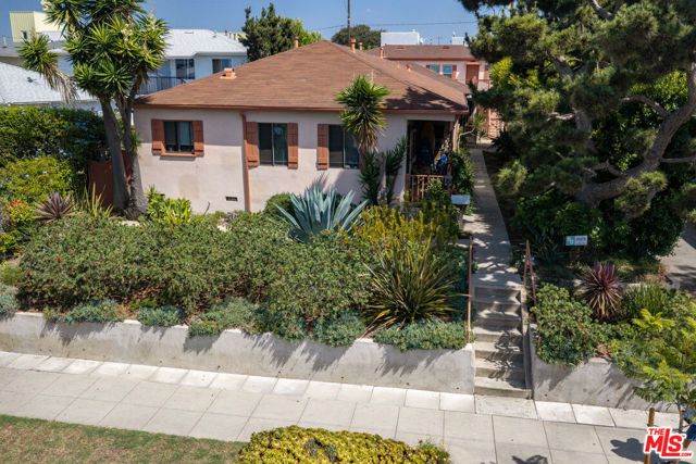 1937 12th Street, Santa Monica, CA 90404