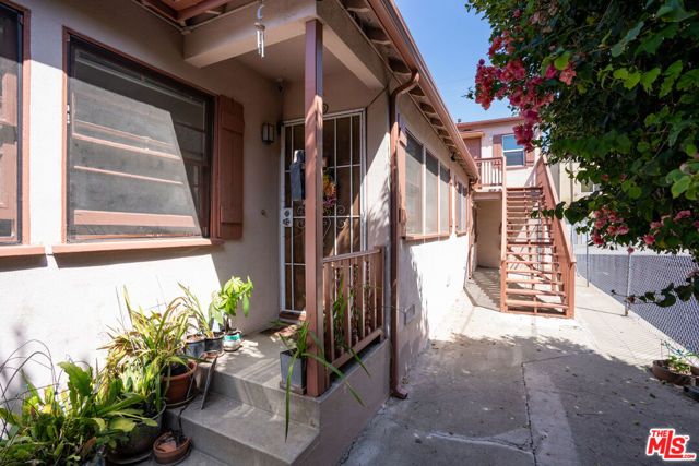 1937 12th Street, Santa Monica, CA 90404