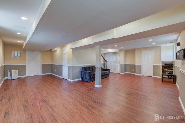 32 Carnation Road, Monroe, NJ 08831