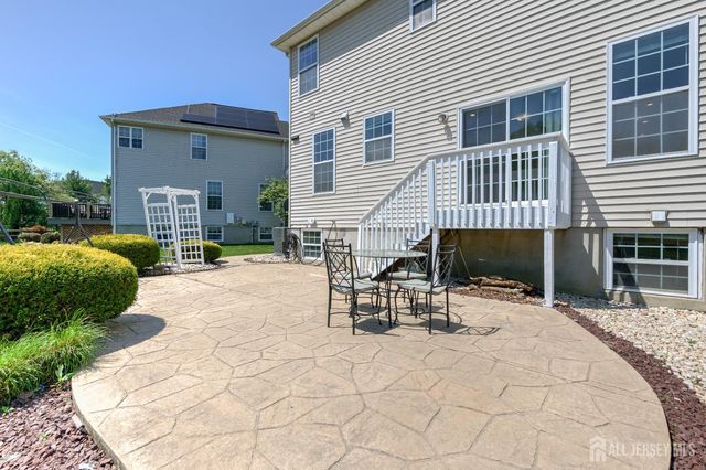 32 Carnation Road, Monroe, NJ 08831