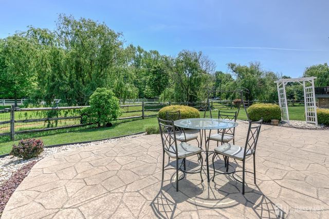32 Carnation Road, Monroe, NJ 08831