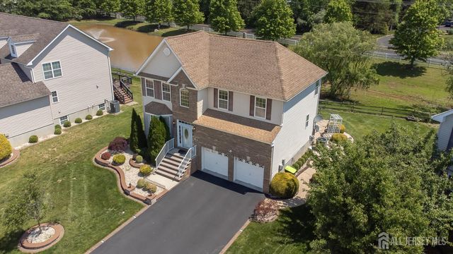 32 Carnation Road, Monroe, NJ 08831