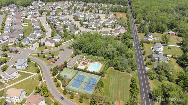 32 Carnation Road, Monroe, NJ 08831