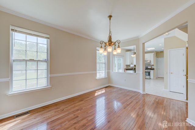 32 Carnation Road, Monroe, NJ 08831