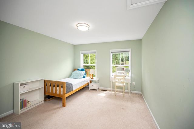 68 BRONCO LN, Fredericksburg, VA 22406