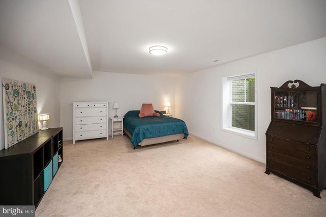 68 BRONCO LN, Fredericksburg, VA 22406