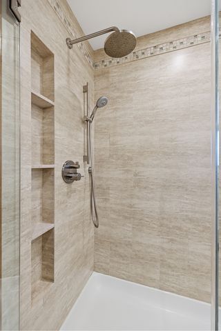 1846 Baltimore Drive, Elk Grove Village, IL 60007