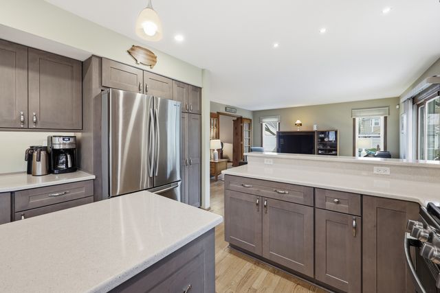 1846 Baltimore Drive, Elk Grove Village, IL 60007