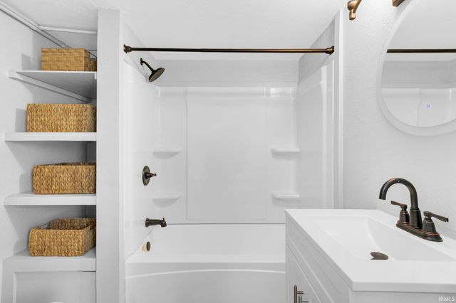 744 Blaine Avenue, South Bend, IN 46616