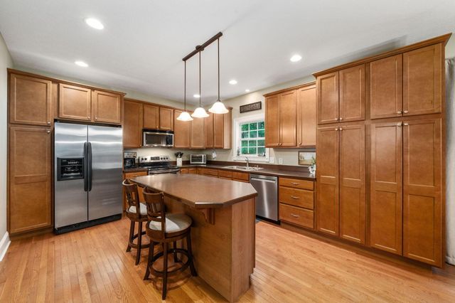 621 Canteridge Drive, Pickerington, OH 43147