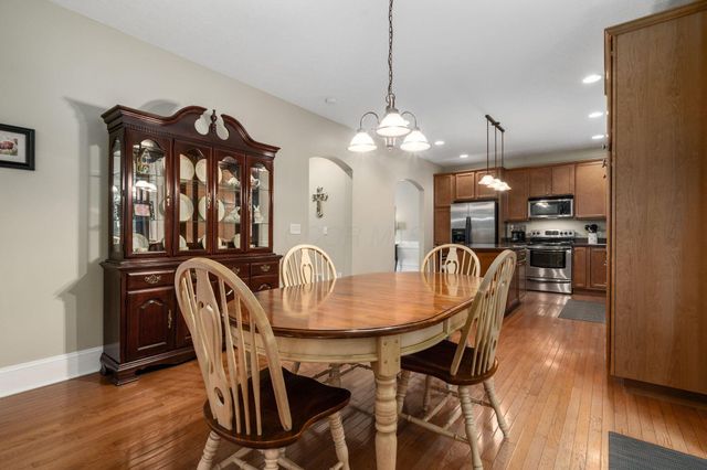 621 Canteridge Drive, Pickerington, OH 43147
