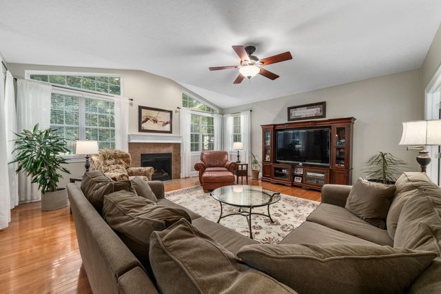 621 Canteridge Drive, Pickerington, OH 43147