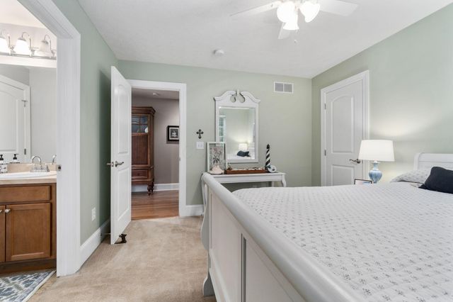 621 Canteridge Drive, Pickerington, OH 43147
