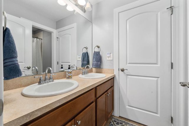 621 Canteridge Drive, Pickerington, OH 43147