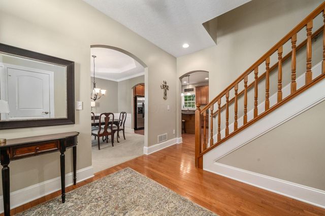 621 Canteridge Drive, Pickerington, OH 43147