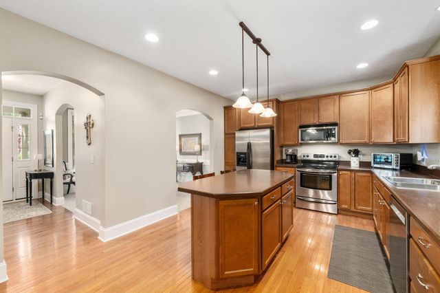 621 Canteridge Drive, Pickerington, OH 43147