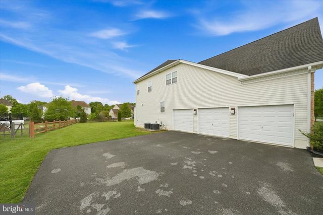 1420 OLMSTED DR, Bear, DE 19701