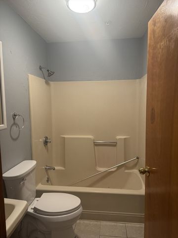 9 Montello Street, Unit 17 17, Brockton, MA 02301