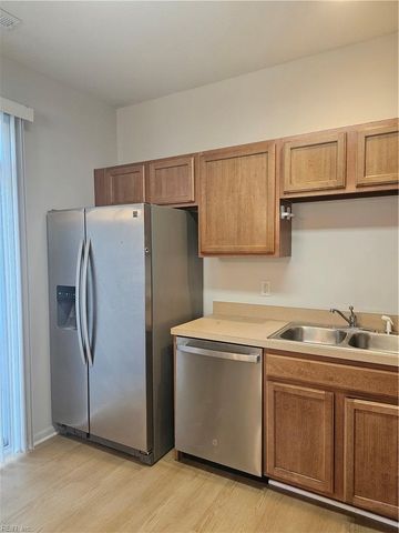 604 Teton CIR, Suffolk, VA 23435