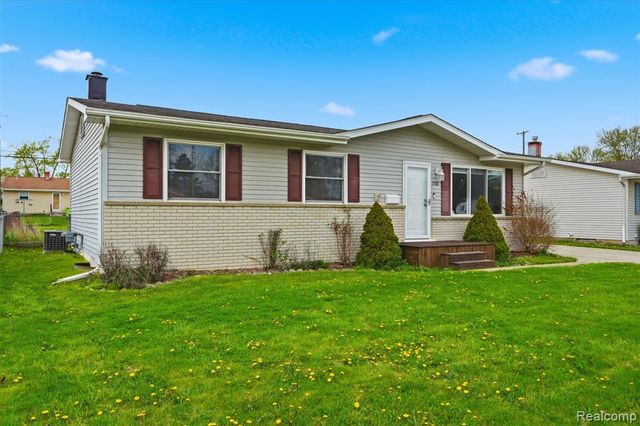 5208 Don Shenk Drive, Swartz Creek, MI 48473