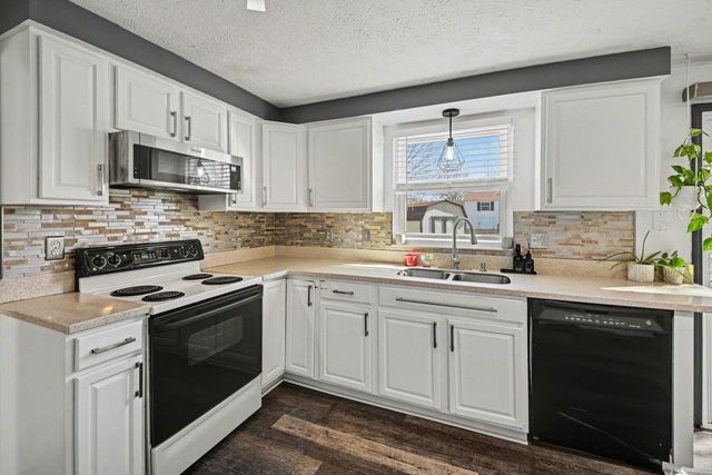 9 Sandstone Court, Florence, KY 41042