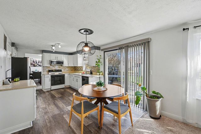 9 Sandstone Court, Florence, KY 41042