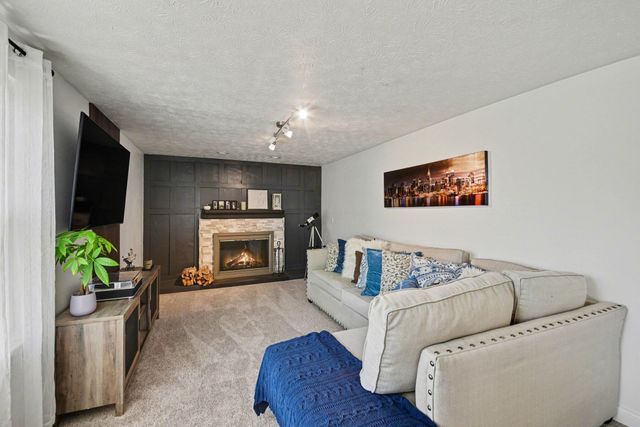 9 Sandstone Court, Florence, KY 41042