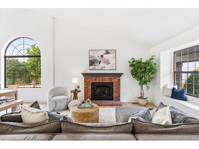 6 Manzanita, Littleton, CO 80127