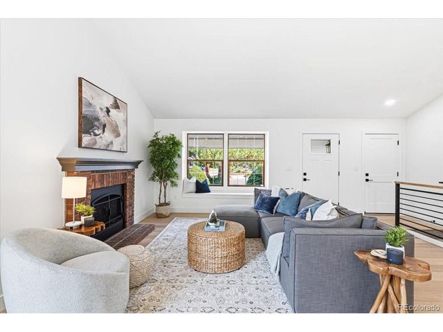 6 Manzanita, Littleton, CO 80127