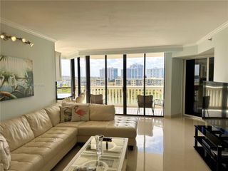 1000 ISLAND Blvd 710, Aventura, FL 33160