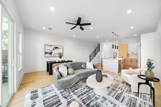 309 E 43rd Street, Houston, TX 77022
