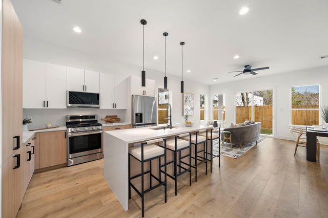 309 E 43rd Street, Houston, TX 77022