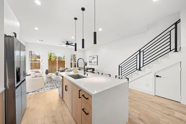 309 E 43rd Street, Houston, TX 77022