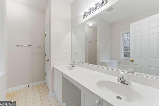 6117 Arbor Links Road, Lithonia, GA 30058