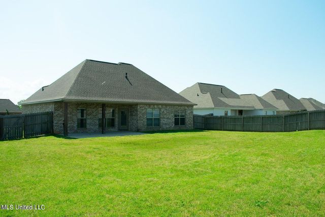 216 Buttonwood Lane, Canton, MS 39046