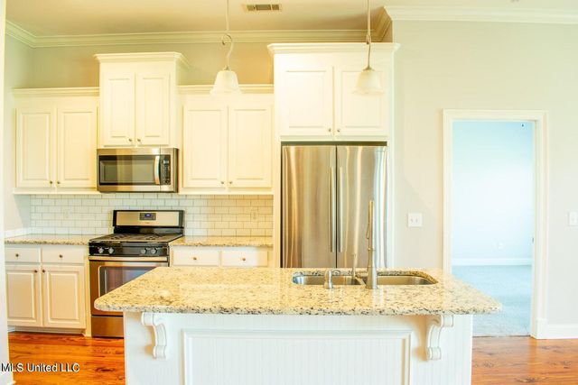 216 Buttonwood Lane, Canton, MS 39046