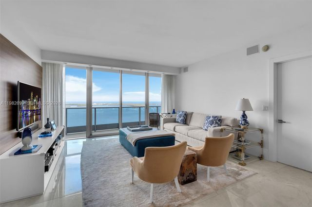 1331 Brickell Bay Dr 3703, Miami, FL 33131