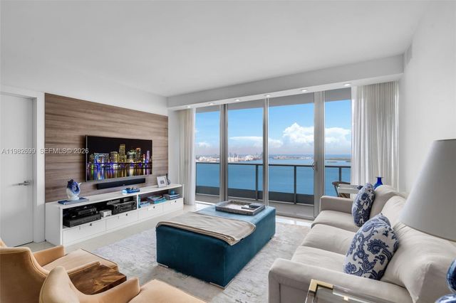 1331 Brickell Bay Dr 3703, Miami, FL 33131
