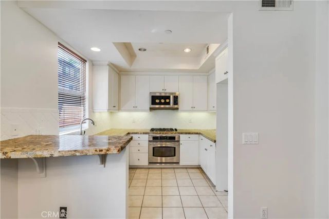 6300 Honolulu 205, La Crescenta, CA 91214