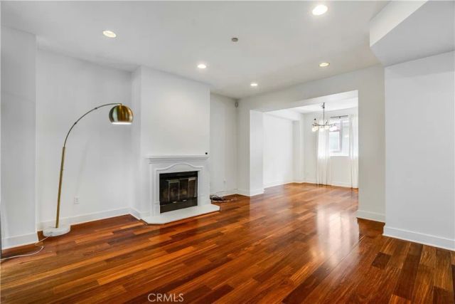 6300 Honolulu 205, La Crescenta, CA 91214