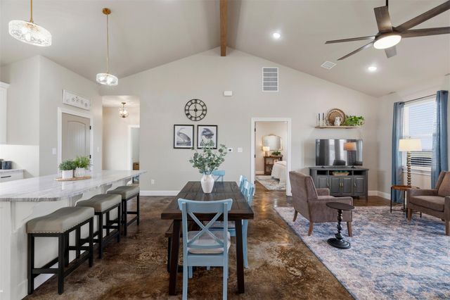 1000 Apache TRL, Rockdale, TX 76567