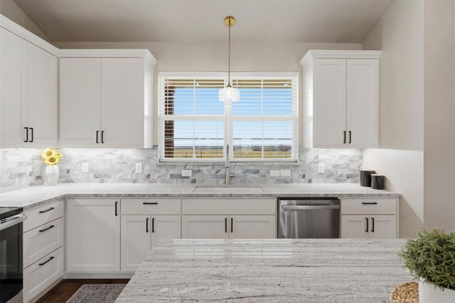 1000 Apache TRL, Rockdale, TX 76567