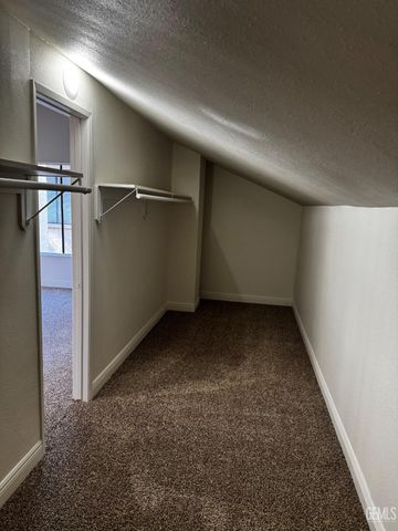 4122 Pinewood Lake Drive, Bakersfield, CA 93309