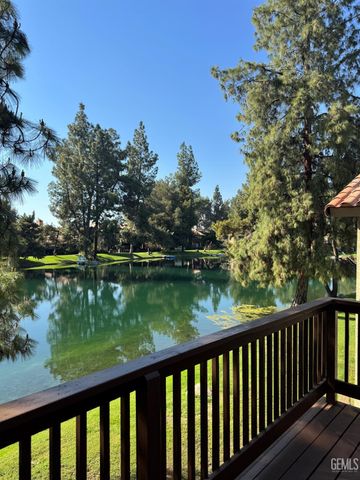 4122 Pinewood Lake Drive, Bakersfield, CA 93309