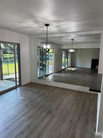 4122 Pinewood Lake Drive, Bakersfield, CA 93309