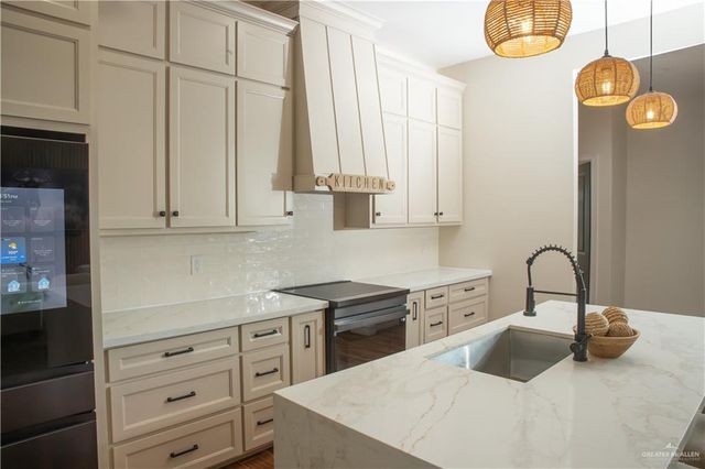 601 La Laguna Road, Mission, TX 78572