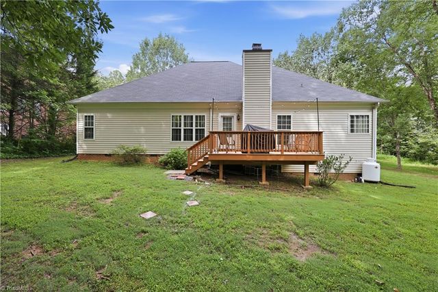 6025 Habersham Drive, Kernersville, NC 27284