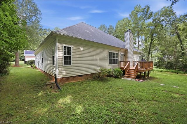 6025 Habersham Drive, Kernersville, NC 27284
