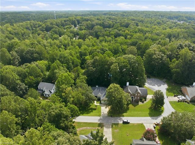 6025 Habersham Drive, Kernersville, NC 27284