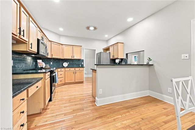 6025 Habersham Drive, Kernersville, NC 27284